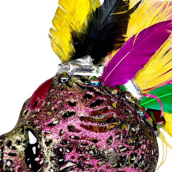 The Individualist, Feather Mohawk’d Skull Art Piece - Picture 10 of 15